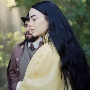 Poor Things | Έκθεση με τα κοστούμια της ταινίας του Γιώργου Λάνθιμου στο Λονδίνο