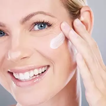 Πότε θα πρέπει να ξεκινά η αντιγηραντική φροντίδα του δέρματος;