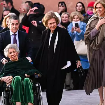 Βασίλισσα Σοφία | Όταν η αδελφή της, Ειρήνη ήταν παράνυμφος στον γάμο της με τον Χουάν Κάρλος