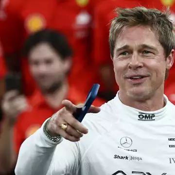 H dirty αποκάλυψη του Jason Priestley για τον πρώην συγκάτοικό του, Brad Pitt