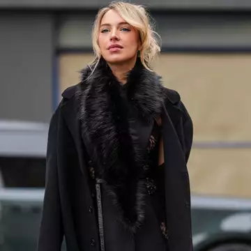 Το ένα παλτό που χρειάζεται να έχετε στην γκαρνταρόμπα σας για το 2026