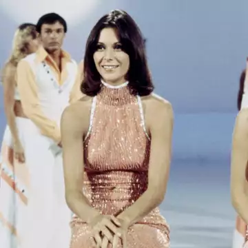 "Βρήκε την πηγή της νεότητας!": Στα 80 της, η Jaclyn Smith από τους "Άγγελους του Τσάρλι" αψηφά τον χρόνο