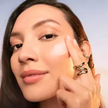 Forever young | Η πολυτελής κρέμα περιποίησης που βελτιώνει 7 βασικούς δείκτες νεότητας