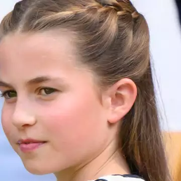 Πριγκίπισσα Charlotte | Το girly μανικιούρ της είναι η τρυφερή και playful πρόταση για κάθε μικρή fashionista