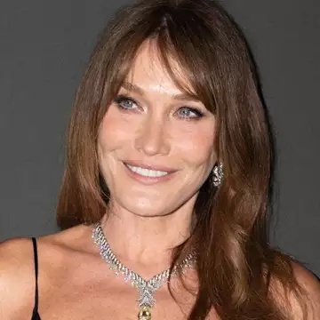 Τα καλύτερα bronzers για γυναίκες άνω των 50