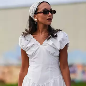 Τα ωραιότερα looks που μπορείτε να κάνετε με καλοκαιρινά φορέματα