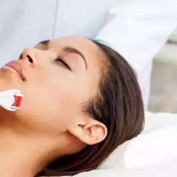 Derma-Roller | Πόσο ασφαλές είναι το θαύμα των skincare gadgets;