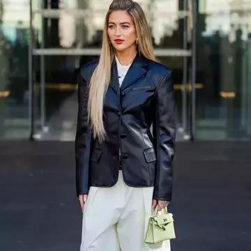 Ο μοντέρνος τρόπος για να φορέσετε black & white