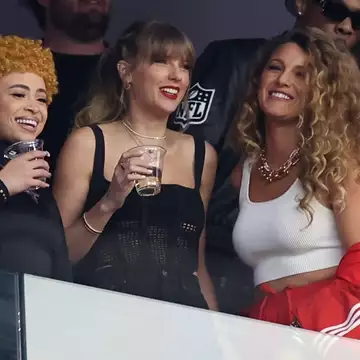 Blake Lively | Η απουσία της από το πλευρό της Taylor Swift σε μεγάλη διοργάνωση έκανε αίσθηση