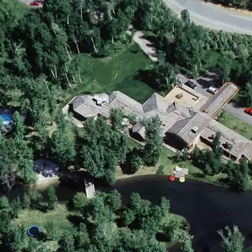 Η "πιο όμορφη στον κόσμο" Demi Moore έχει επίσης τέσσερα από τα πιο όμορφα σπίτια