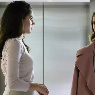 Abigail Spencer | Αποκαλύπτει ένα μυστικό για τη σειρά της Meghan Markle στο Netflix