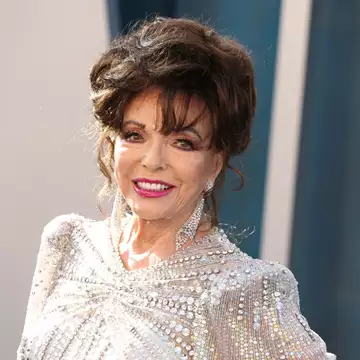 Η 91χρονη Joan Collins αρνείται να βγει στη σύνταξη