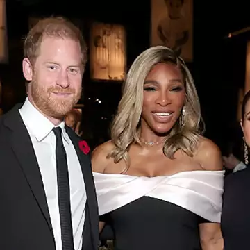 Τσακώθηκαν; Η Kris Jenner έσβησε φωτογραφίες με τη Meghan Markle και τον Harry μετά το πάρτι γενεθλίων της