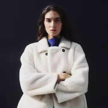 Festive Dressing | 6 looks για να υιοθετήσετε την τάση της διακριτικής πολυτέλειας