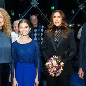 Mary της Δανίας | Η λεπτομέρεια στο tuxedo look της που αναβάθμισε τη fashion αξία του