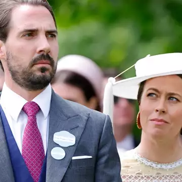 Nina Flohr | Οι φωτογραφίες με τον Φίλιππο Ντε Γκρες που θα κοιτάζει ξανά και ξανά όταν εκείνος θα υπηρετεί στον ελληνικό στρατό