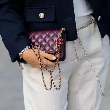 Reverse French | Το κομψό μανικιούρ που θα αναβαθμίσει κάθε εμφάνισή σας