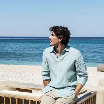 Men Style | Ο Παύλος Γαλακτερός φτιάχνει τη βαλίτσα των διακοπών