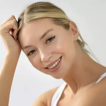 5 κρέμες προσώπου που κάνουν παρελθόν τις ρυτίδες και τις καφέ κηλίδες