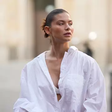 Ρυτίδες στον λαιμό; Ο απόλυτος οδηγός για tech neck και τη σύγχρονη περιποίηση της περιοχής