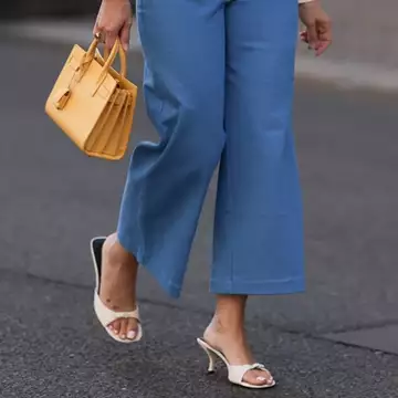 Τα πεντικιούρ που υιοθετούν τώρα όλες οι fashionistas άνω των 50