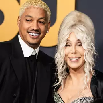 Cher | Σπάνια εμφάνιση με τον σύντροφό της, Alexander Edwards