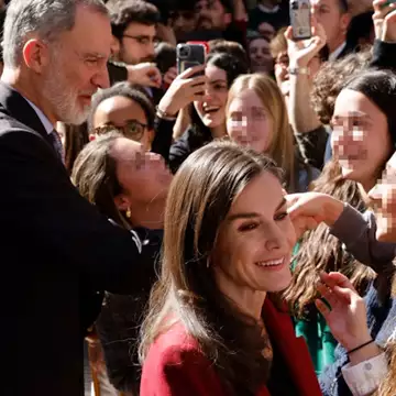 Επιστροφή στη Βαλένθια | H βασίλισσα Letizia στηρίζει τα τοπικά brands