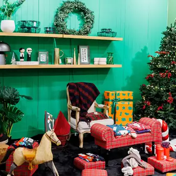 Το Xmas spirit έφτασε στα ανανεωμένα πολυκαταστήματα notos