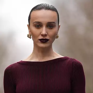 Go Dark or Go Home | Τα κραγιόν που θα "φορεθούν" περισσότερο τη νέα χρονιά