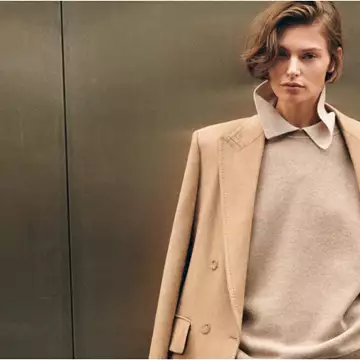 Η σύγχρονη ηρωίδα της Max Mara φοράει Olimpia Jacket