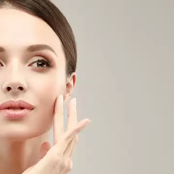 Ask the expert | Πώς να αποκτήσετε πιο νεανική επιδερμίδα πριν τις γιορτές