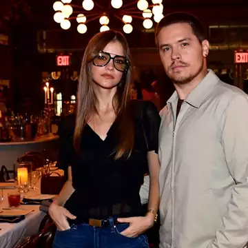 "Είναι λάθος": Τι απαγορεύεται να προσφέρετε σε δείπνο σύμφωνα με το savoir vivre