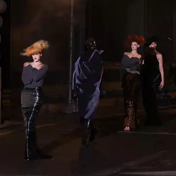 Γιατί όλοι μιλούν (ξανά) για τον John Galliano