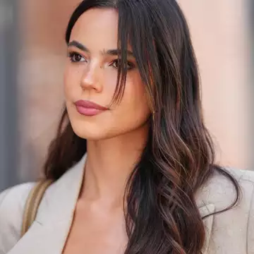 5 συμβουλές για να πετύχετε το τέλειο blow out χτένισμα στο σπίτι