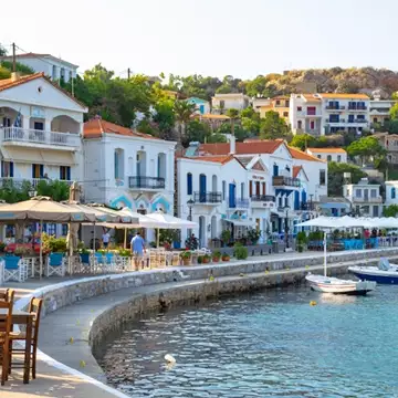 "Αυτή είναι η τροφή που τρώνε κάθε μέρα": Οι Γάλλοι ανακάλυψαν το μυστικό της μακροζωίας των κατοίκων της Ικαρίας