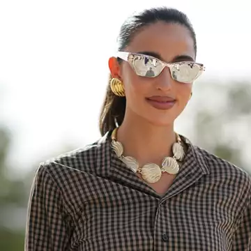 Τα καλοκαιρινά κοσμήματα που θα ομορφύνουν τα beach looks σας