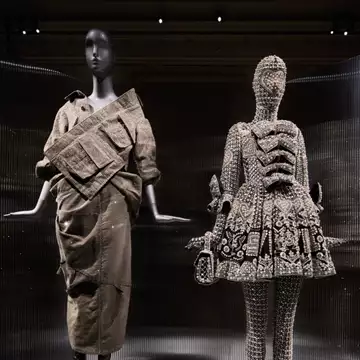 Η Swarovski γιορτάζει την έναρξη της έκθεσης "Masters of Light: από τη Βιέννη στο Μιλάνο"