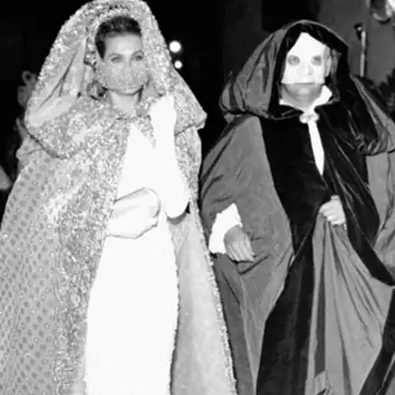 Halloween inspiration | Tα καλύτερα κοστούμια των γαλαζοαίματων