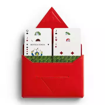 Bottega Veneta | Η πρώτη Home Collection του οίκου φέρνει τη δημιουργική πολυτέλεια στο σπίτι σας