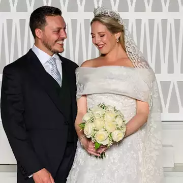 Θεοδώρα | Η σπουδαία ιστορία της τιάρας που φόρεσε στον γάμο της με τον Matthew Kumar