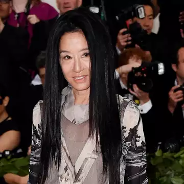 "Σ' αγαπώ για πάντα" | Η 75χρονη Vera Wang δεν ξεχνά στιγμή τον μέντορά της, την μητέρα της