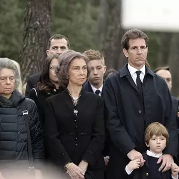 "Να επιστέψω στο Τατόι": Η τελευταία επιθυμία της Ειρήνης, την οποία η αδελφή της, βασίλισσα Σοφία θα εκπληρώσει κατά γράμμα