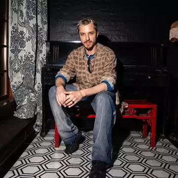 O Glenn Martens είναι ο νέος creative director του Maison Margiela