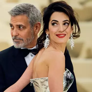 "Μόνο την Amal": Ο George Clooney εξηγεί γιατί δεν θέλει πλέον να φιλάει άλλες γυναίκες στην οθόνη