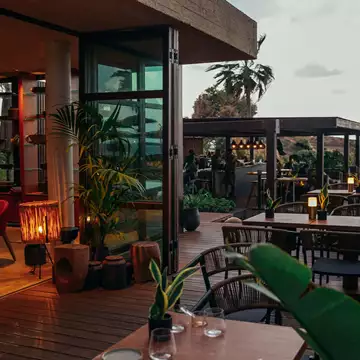 Eat Chic | Το Gallina Athens φέρνει αέρα αρτιστίκ fine dining στο Domes Zeen Chania