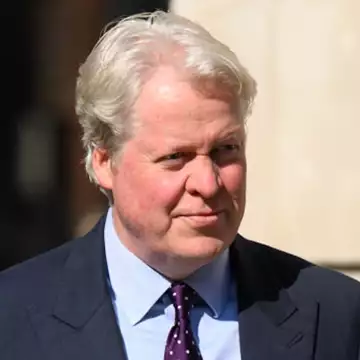 O Charles Spencer για τον θάνατο της Diana: "Το να χάνεις μια αδελφή είναι σαν να υφίστασαι ακρωτηριασμό"