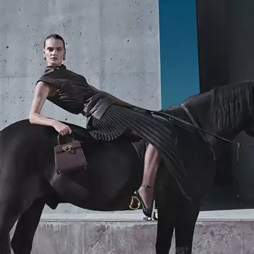 "Metaphysica" | Οι τάσεις της σεζόν μέσα από τη νέα καμπάνια Kalogirou