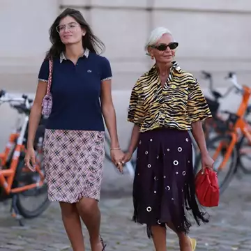 Επίπεδη κοιλιά μετά τα 50 | Η "αναζωογονητική" δραστηριότητα που σας βοηθά να κάψετε έως και 600 θερμίδες σε 60'