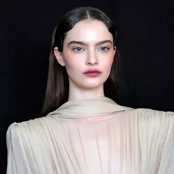 Reverse Aging | 5 θαυματουργές κινήσεις που μειώνουν τις ρυτίδες στα μάτια σας και γυρνούν τον χρόνο πίσω