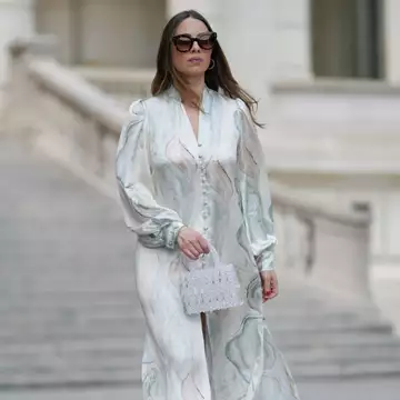 Το gourmand άρωμα βανίλιας που θα φορούν οι πιο classy γυναίκες το καλοκαίρι